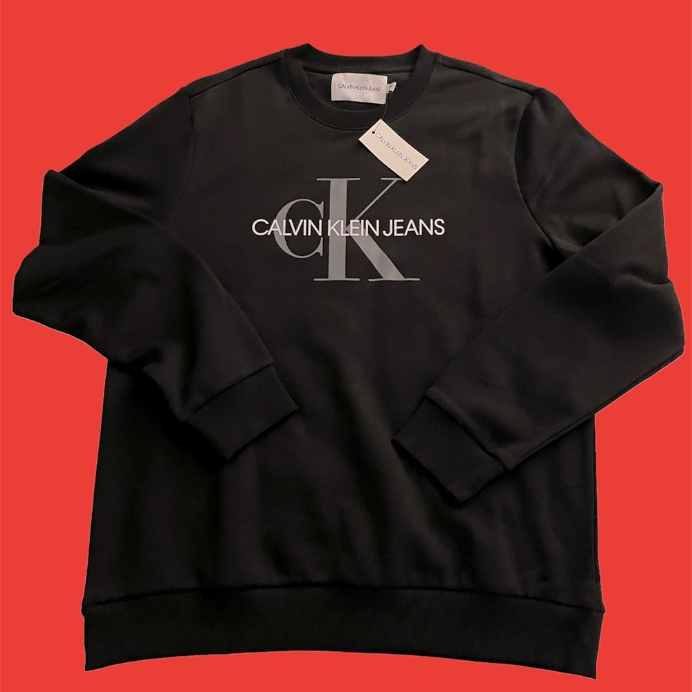 NWT long sleeve black color, X Large Calvin Klein jeans